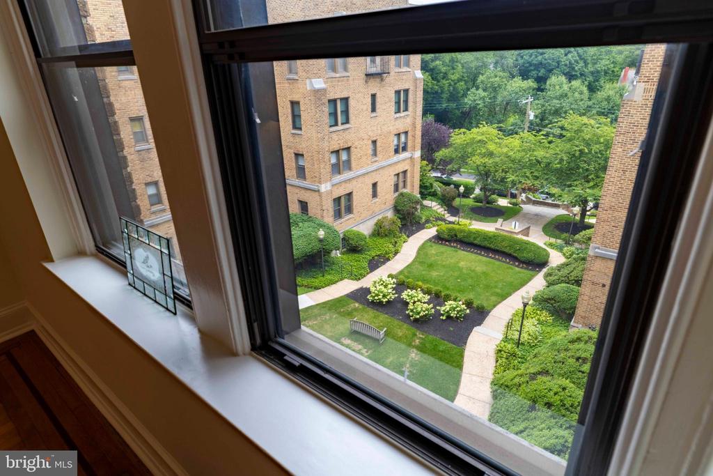 900 VALLEY ROAD Unit: C-403