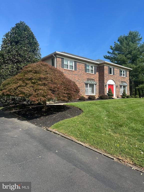 685 WYNDRISE DRIVE