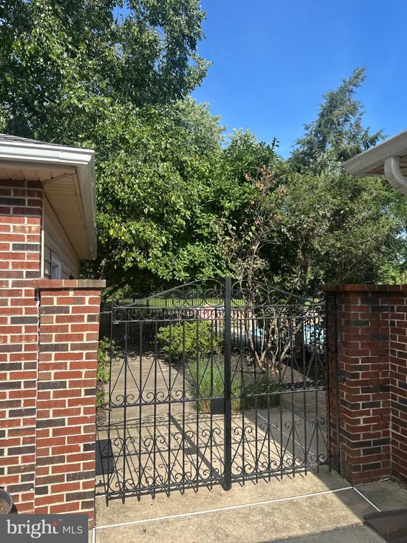 685 WYNDRISE DRIVE