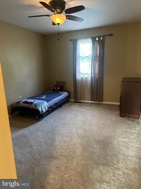 685 WYNDRISE DRIVE