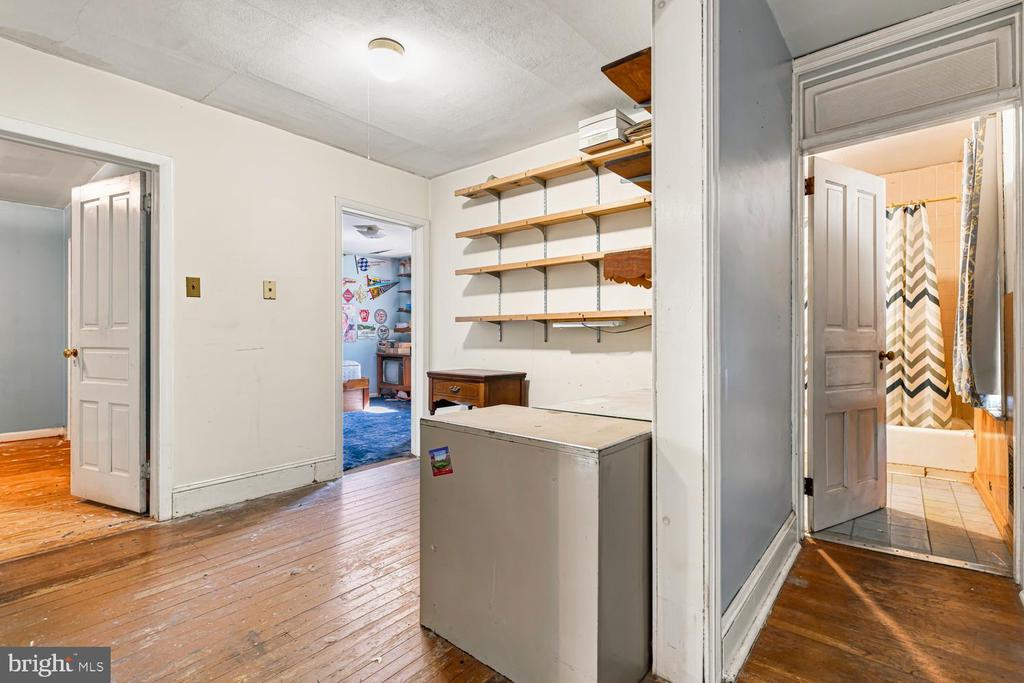127 CENTRAL AVENUE