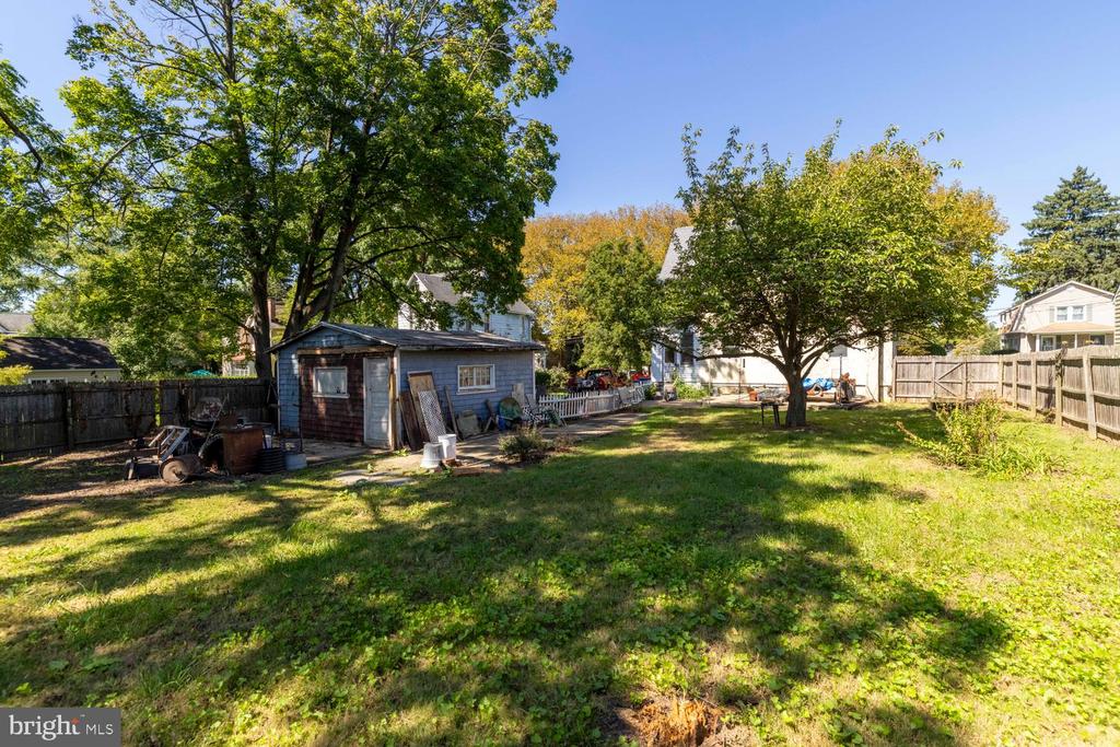 127 CENTRAL AVENUE