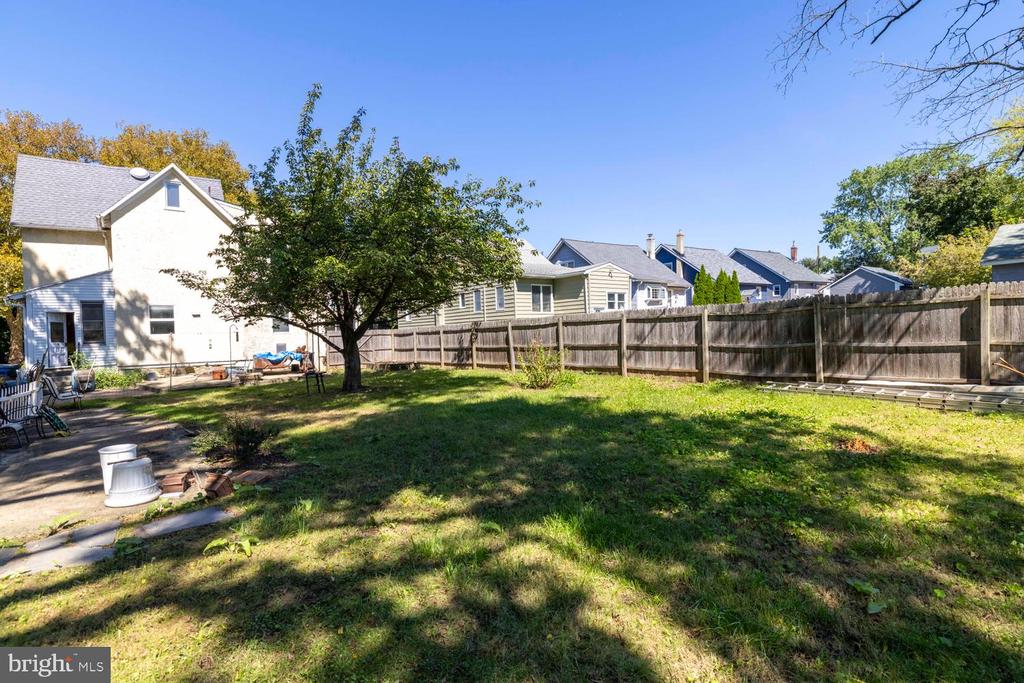 127 CENTRAL AVENUE
