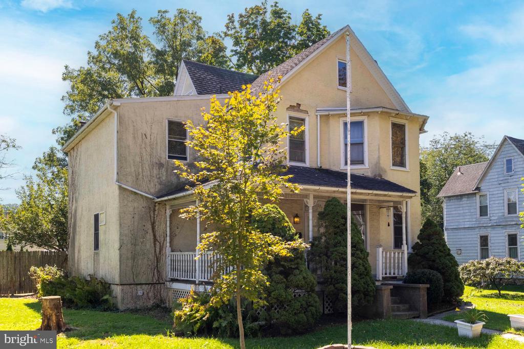 127 CENTRAL AVENUE