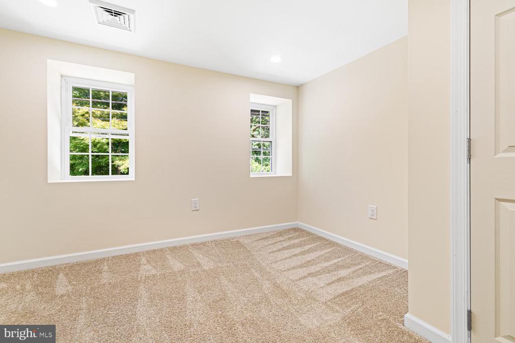 2315 HICKORY