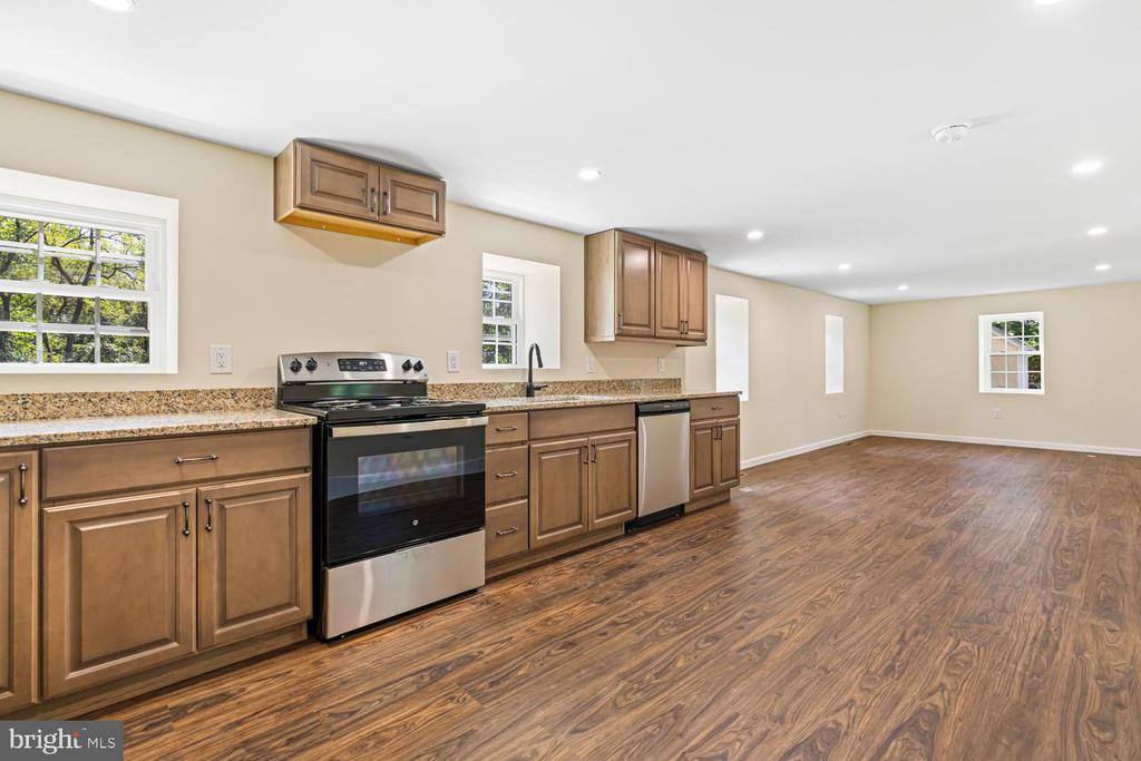 2315 HICKORY