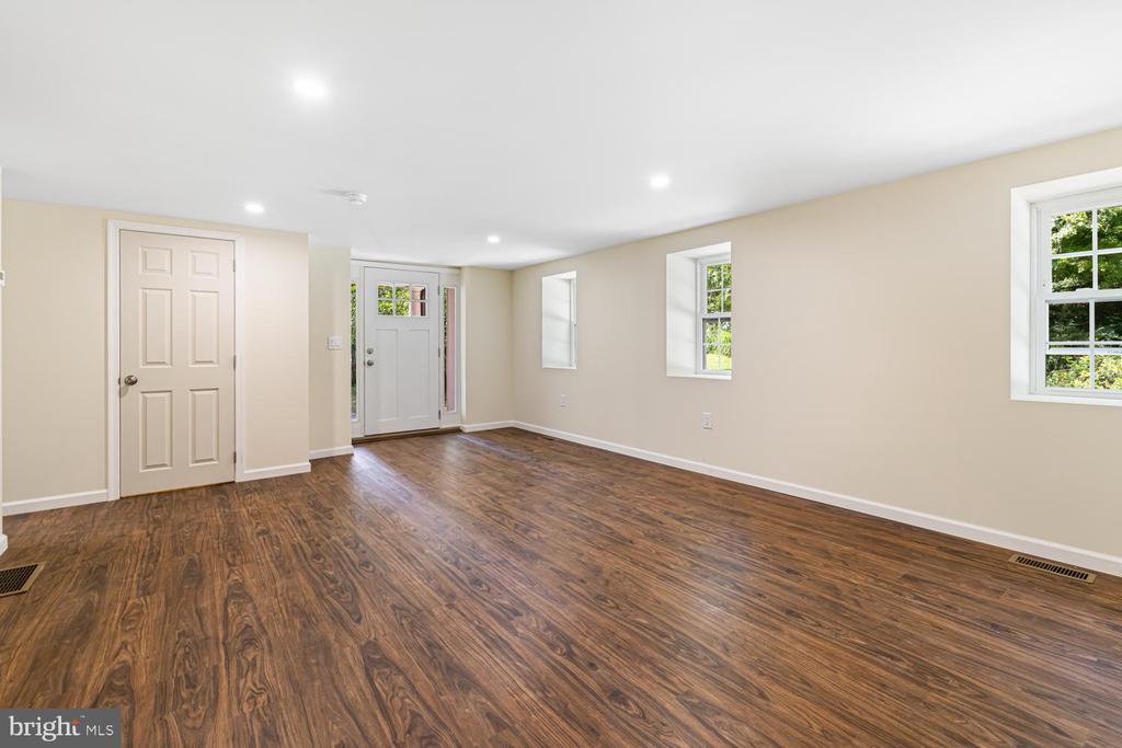 2315 HICKORY