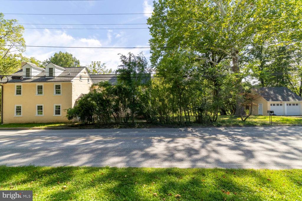 2315 HICKORY