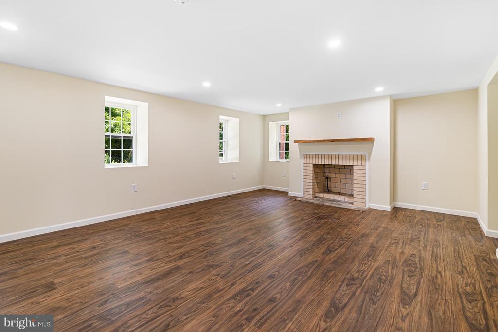 2315 HICKORY