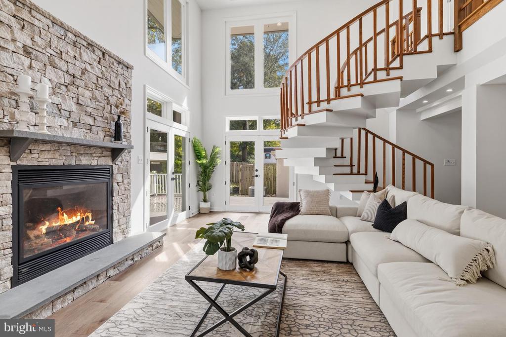 8107 GLADSTONE ROAD