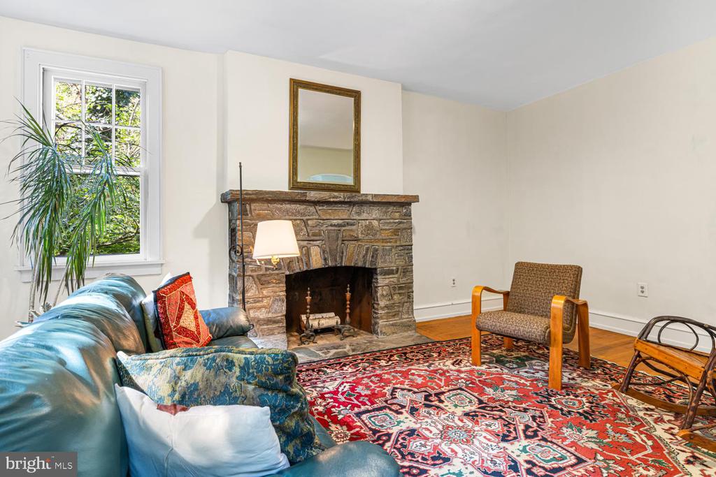 2063 HARTS LANE Unit:           