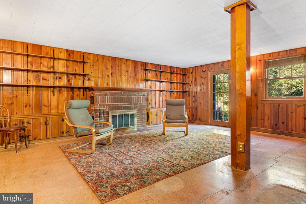 2063 HARTS LANE Unit:           