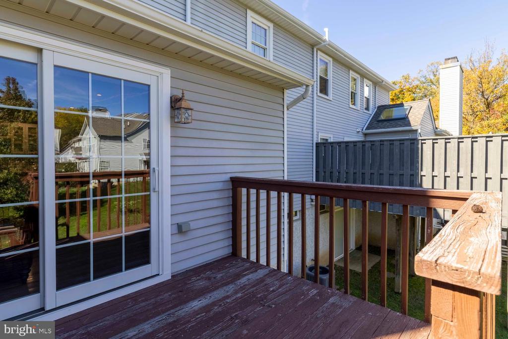142 BLUE RIBBON DRIVE