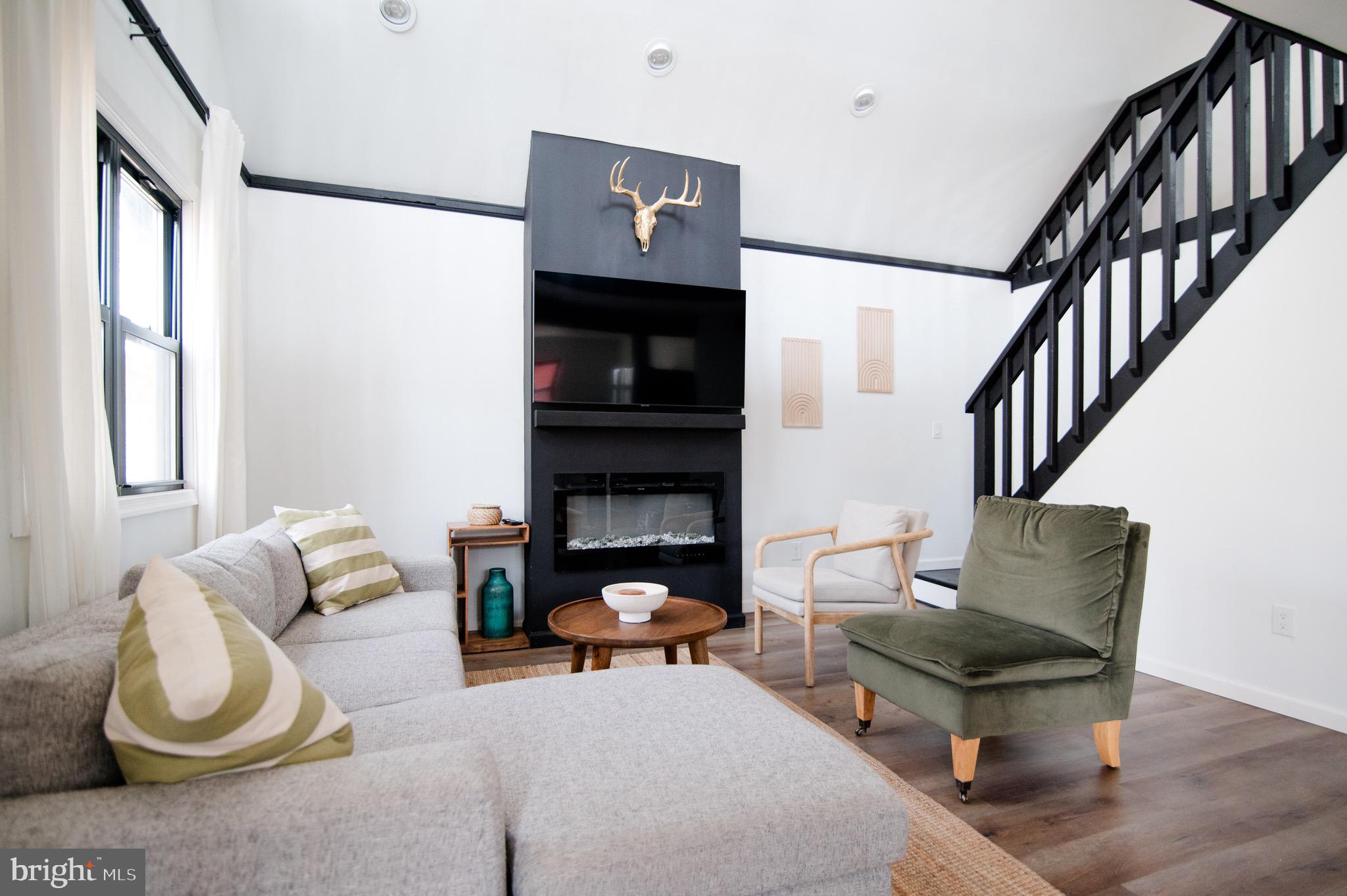 1788 Rolling Hills Dr