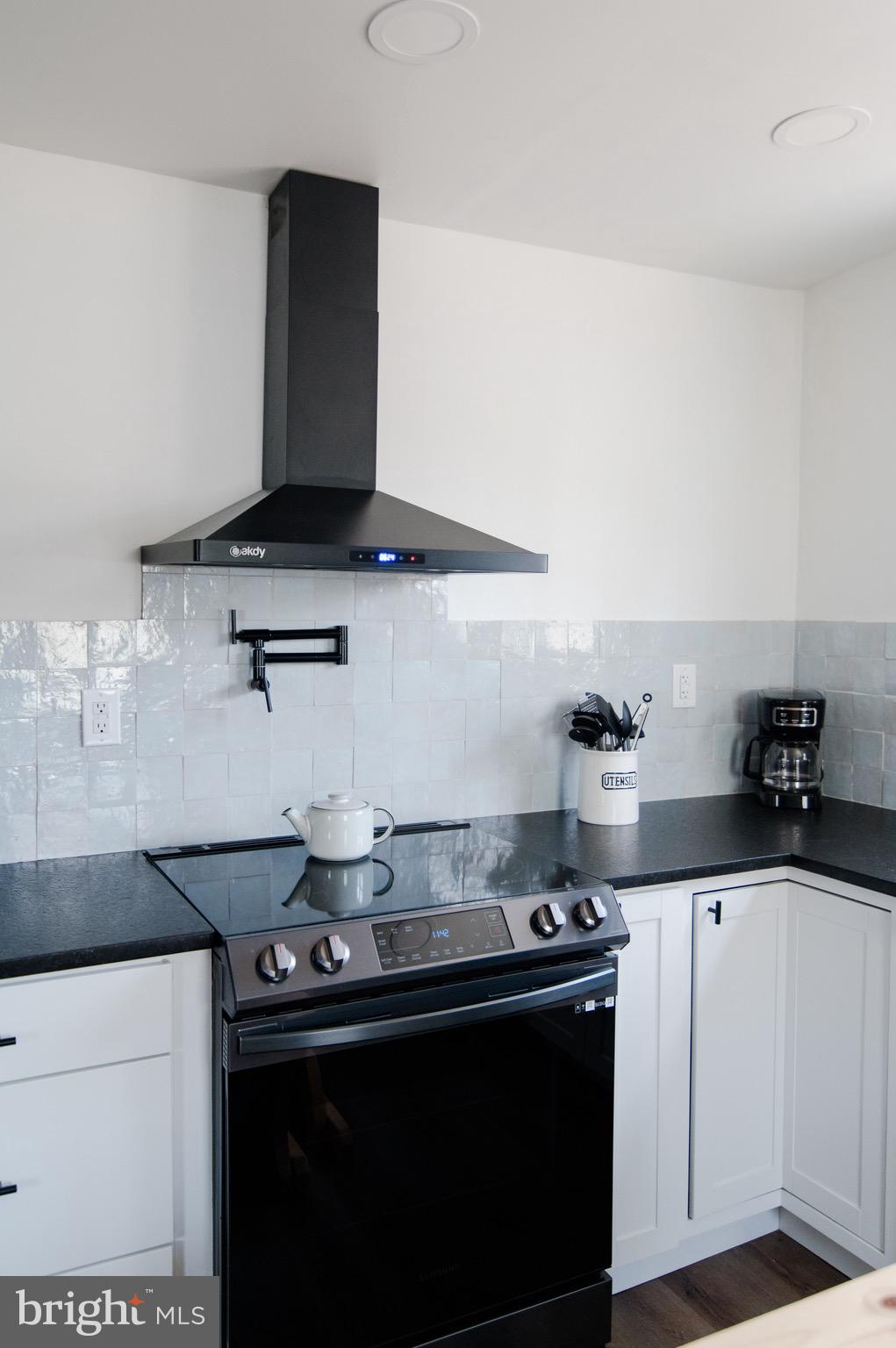 1788 Rolling Hills Dr