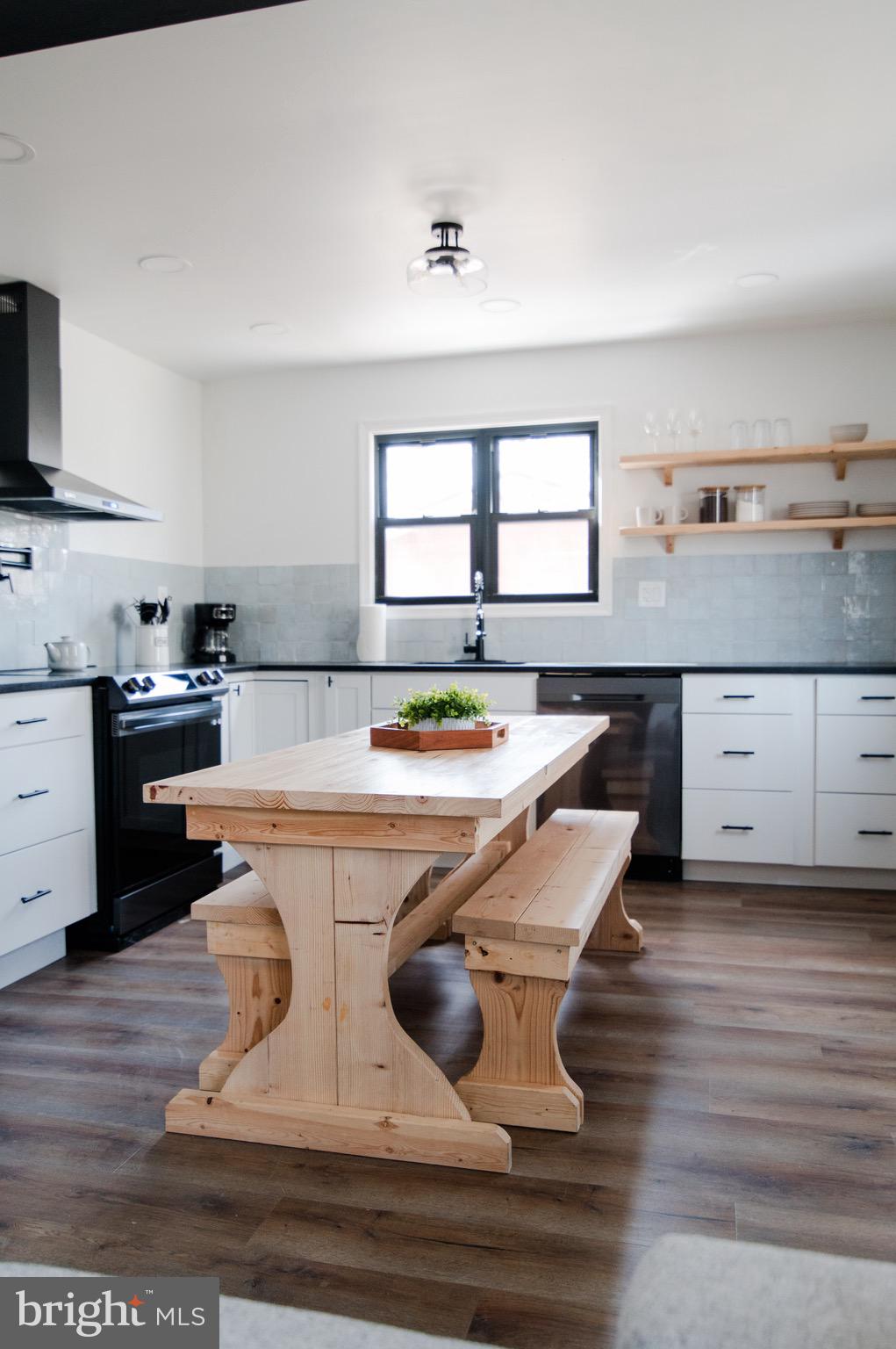 1788 Rolling Hills Dr