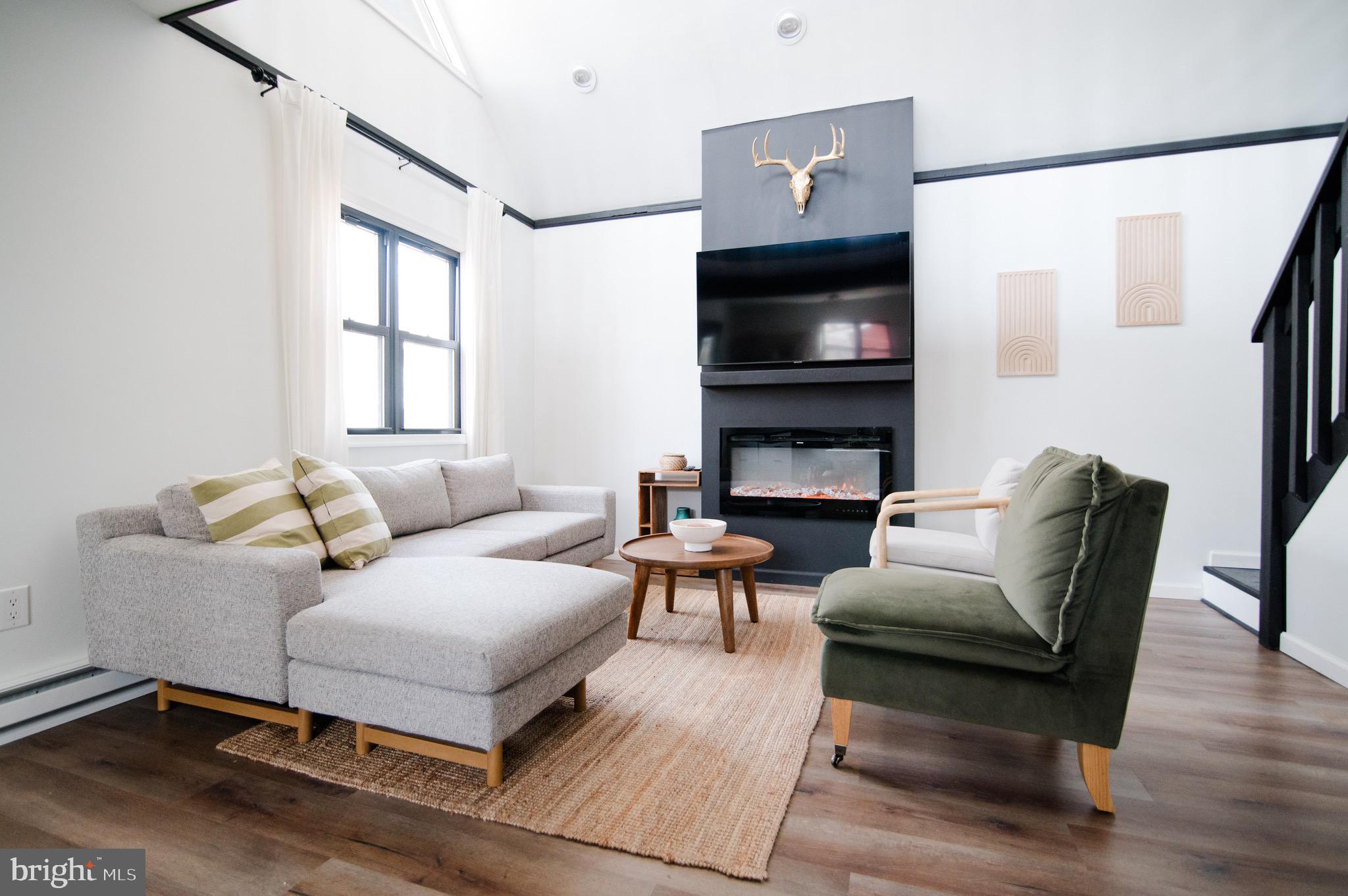 1788 Rolling Hills Dr