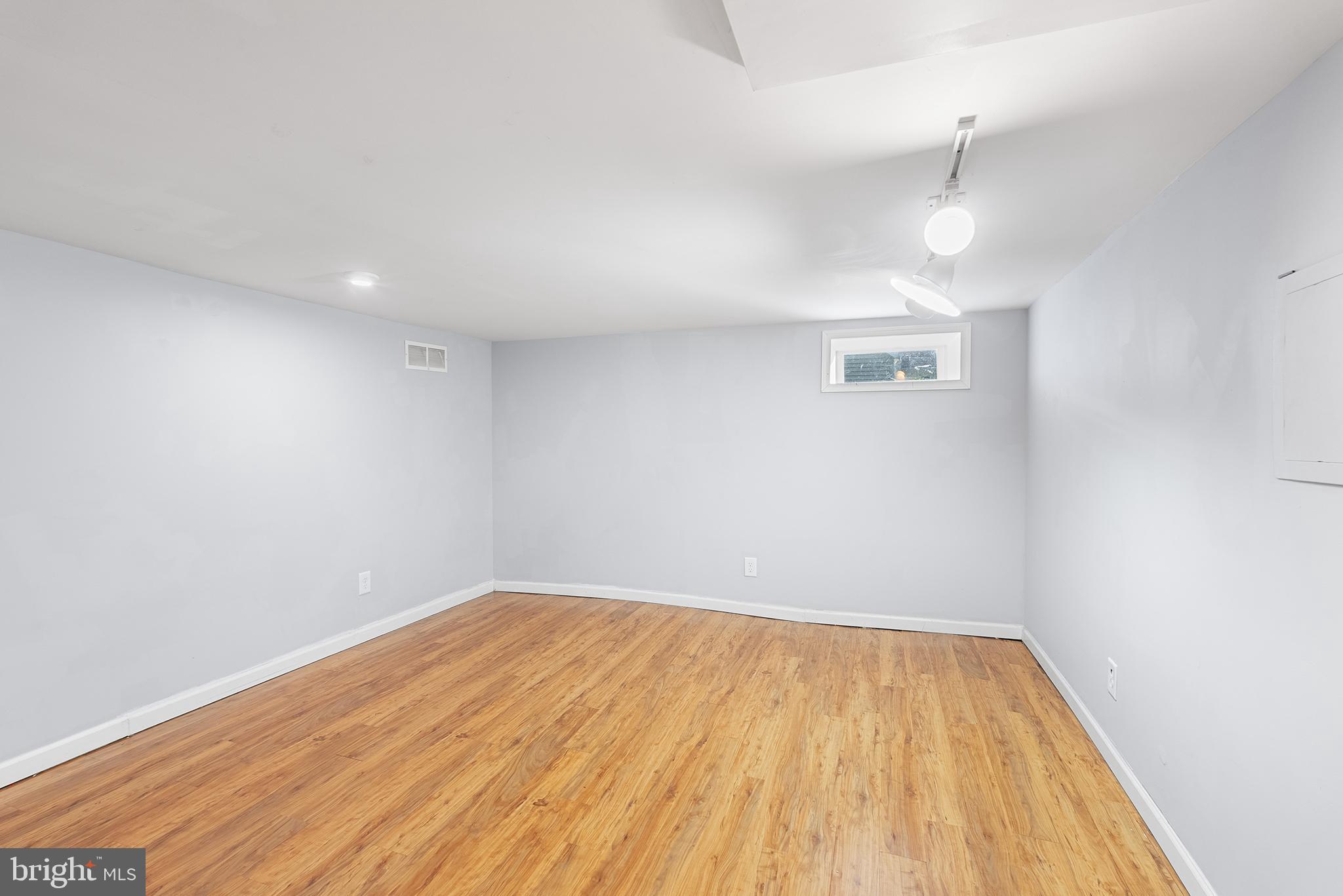 2354 Polk Valley Rd