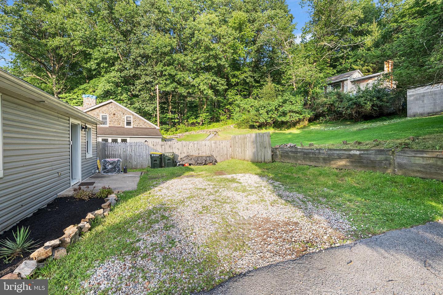 2354 Polk Valley Rd