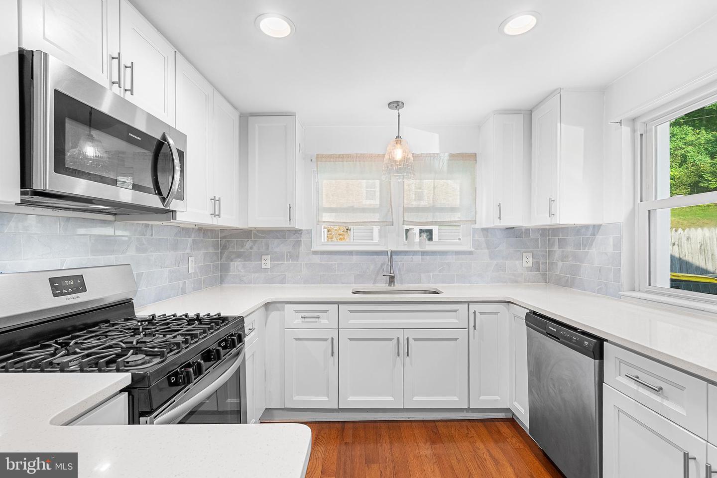 2354 Polk Valley Rd