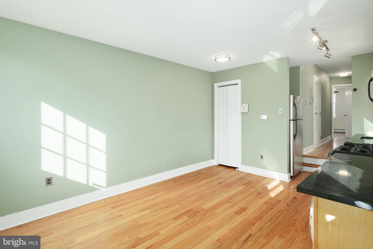 2112 Christian St #B