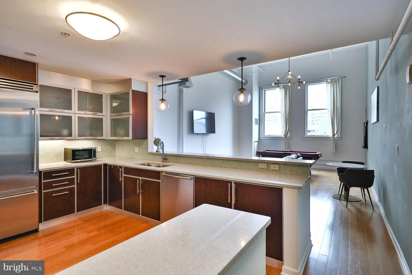 1228-32 Arch St #8c