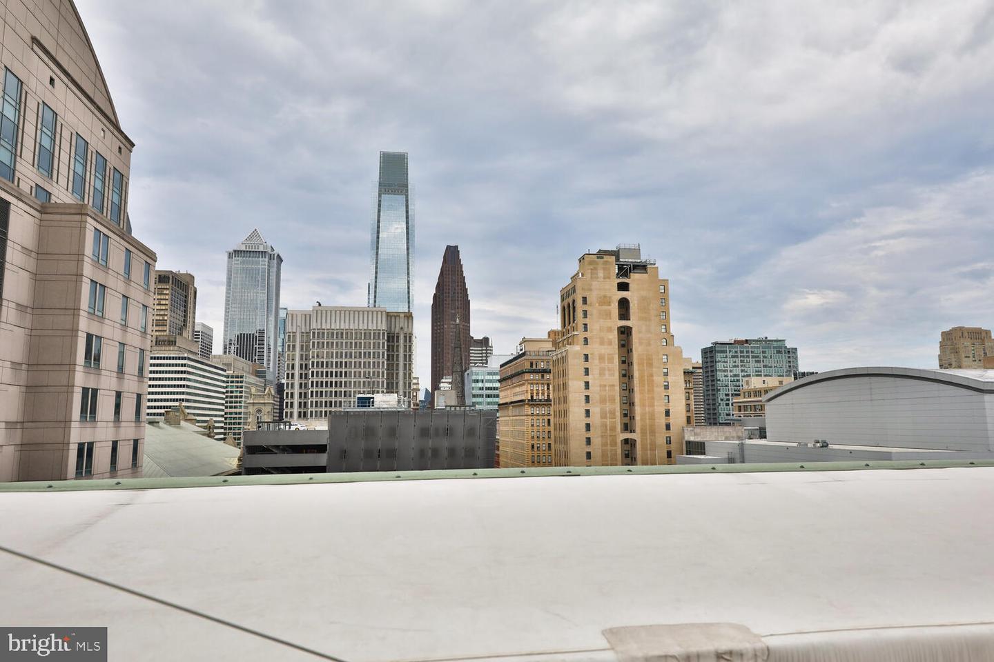 1228-32 Arch St #8c
