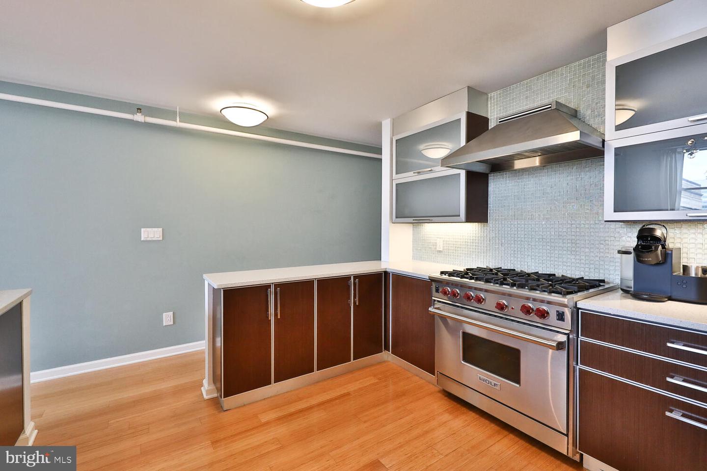 1228-32 Arch St #8c