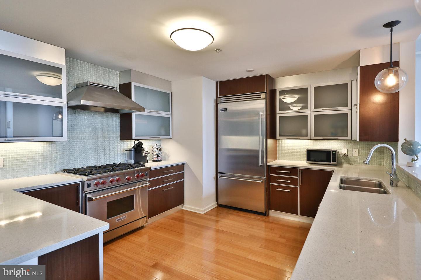 1228-32 Arch St #8c