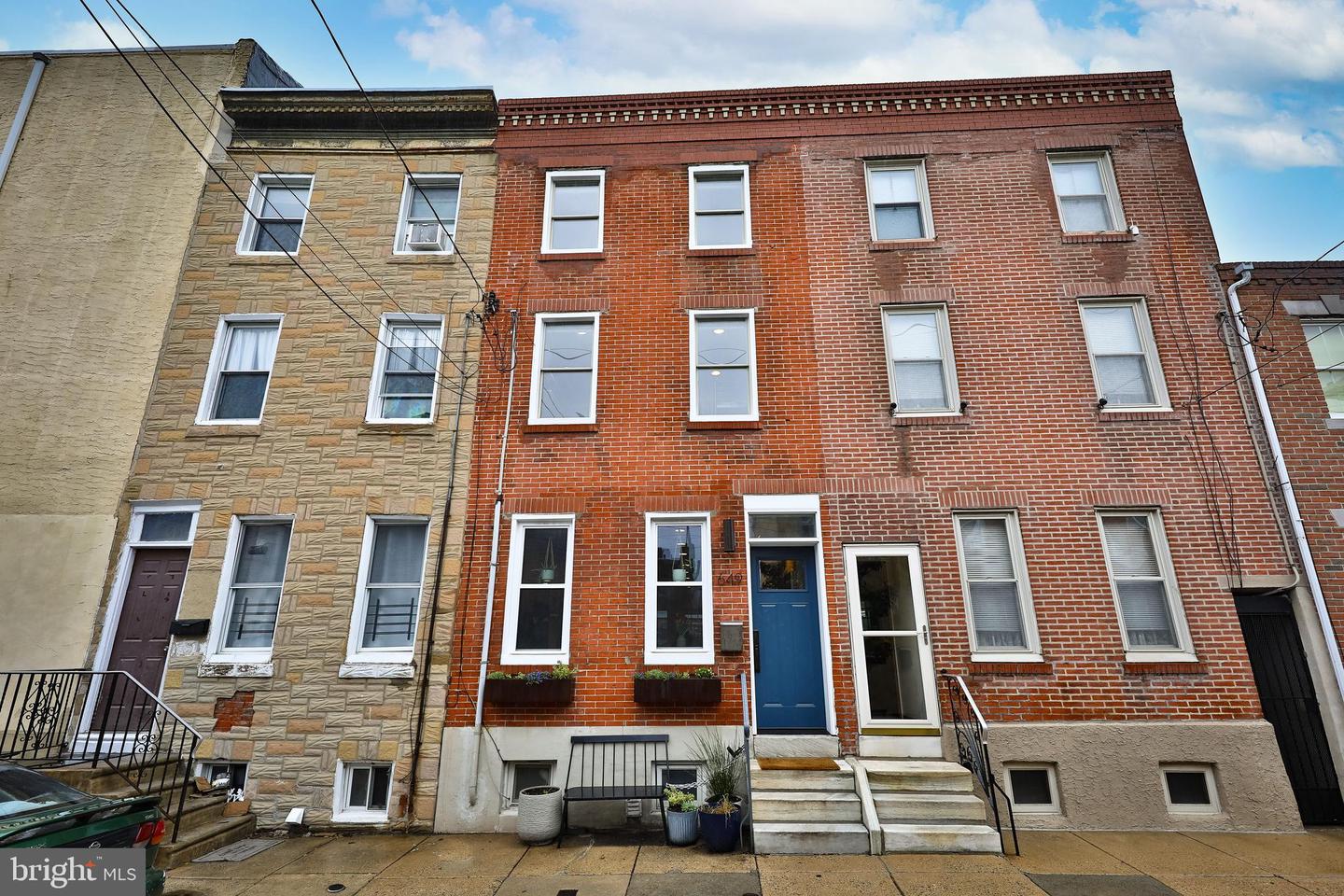 649 Sears St