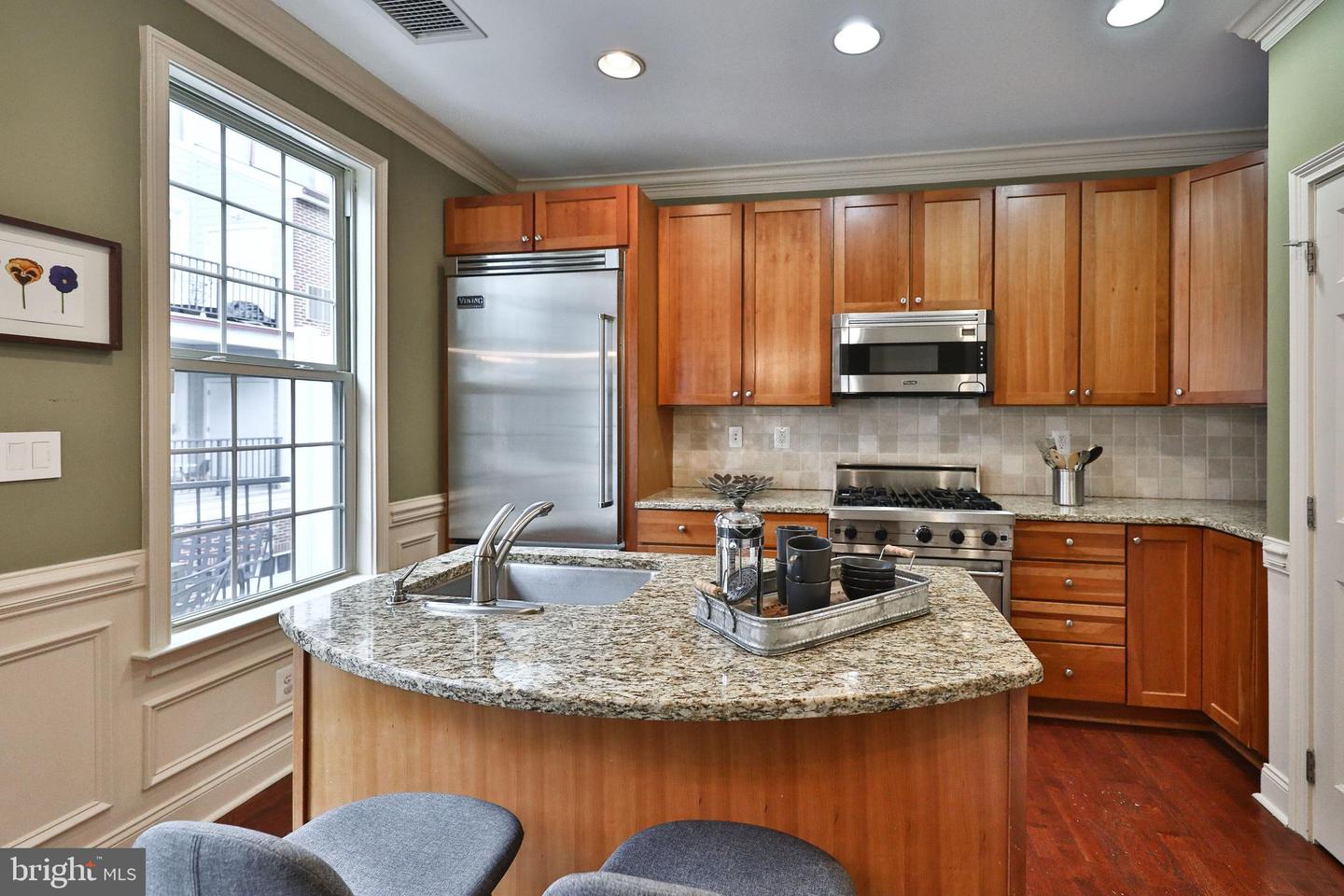 302 Governors Ct