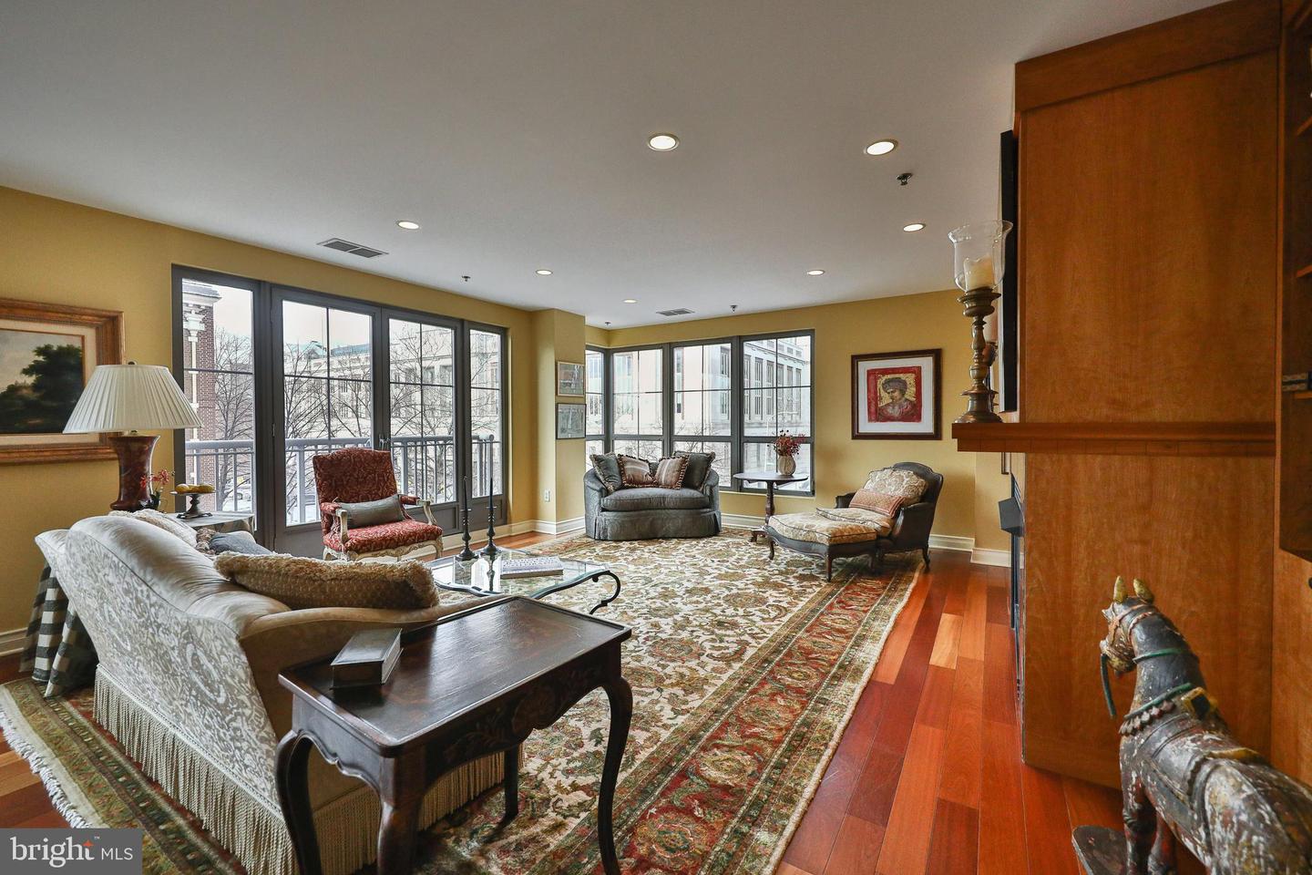 143 S. 2nd Street #301