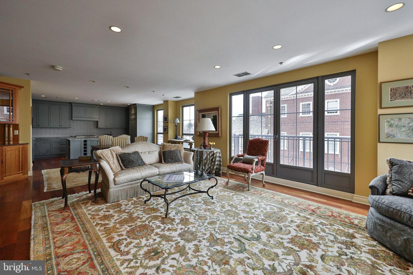 143 S. 2nd Street #301