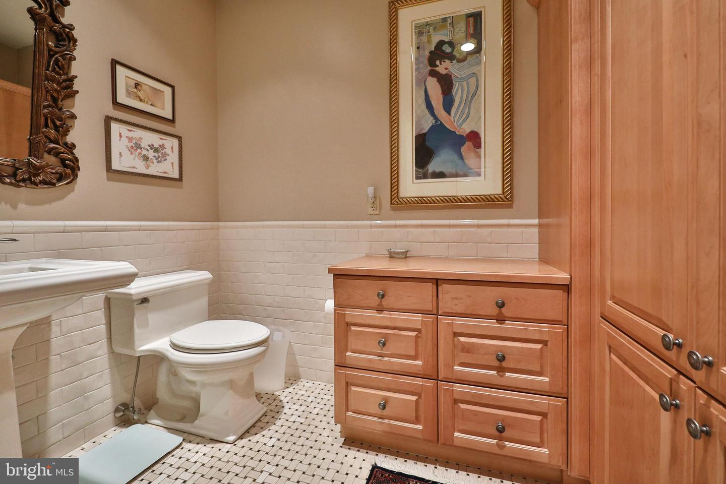 143 S. 2nd Street #301
