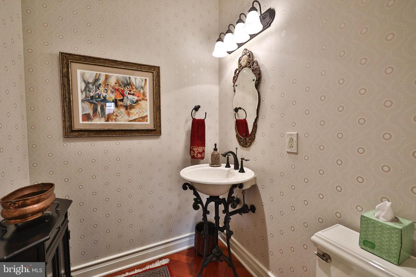 143 S. 2nd Street #301