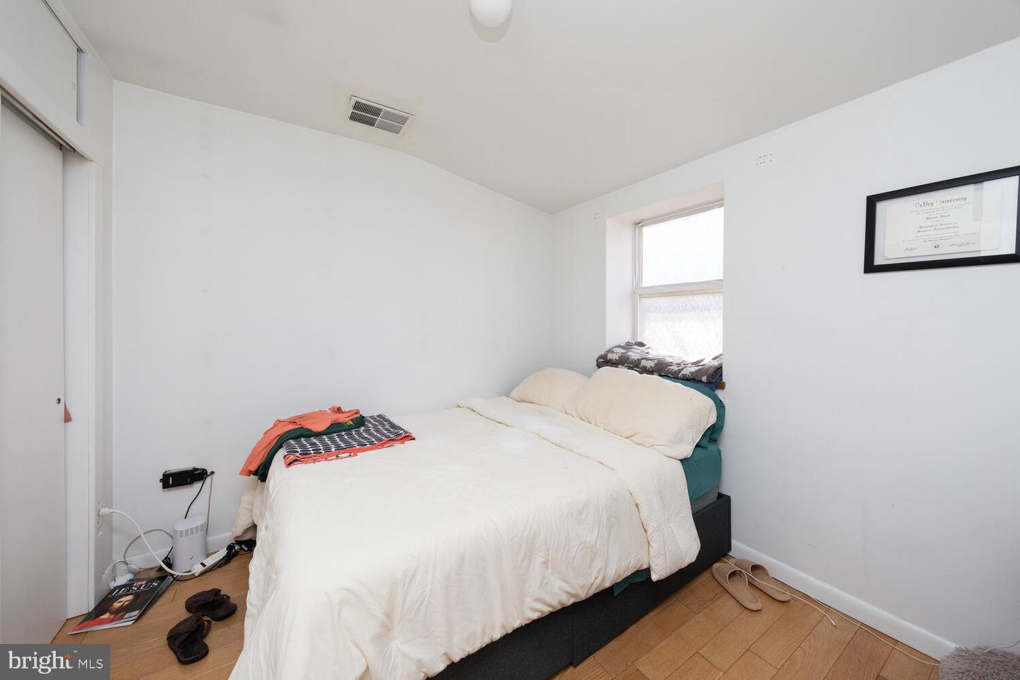 7904-6 Germantown Ave