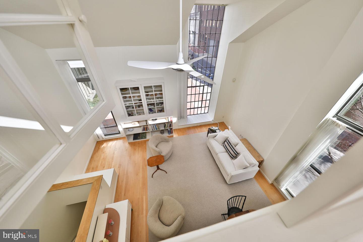 2 Saint James Ct
