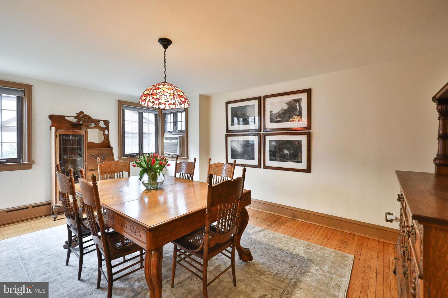 3405 Warden Dr