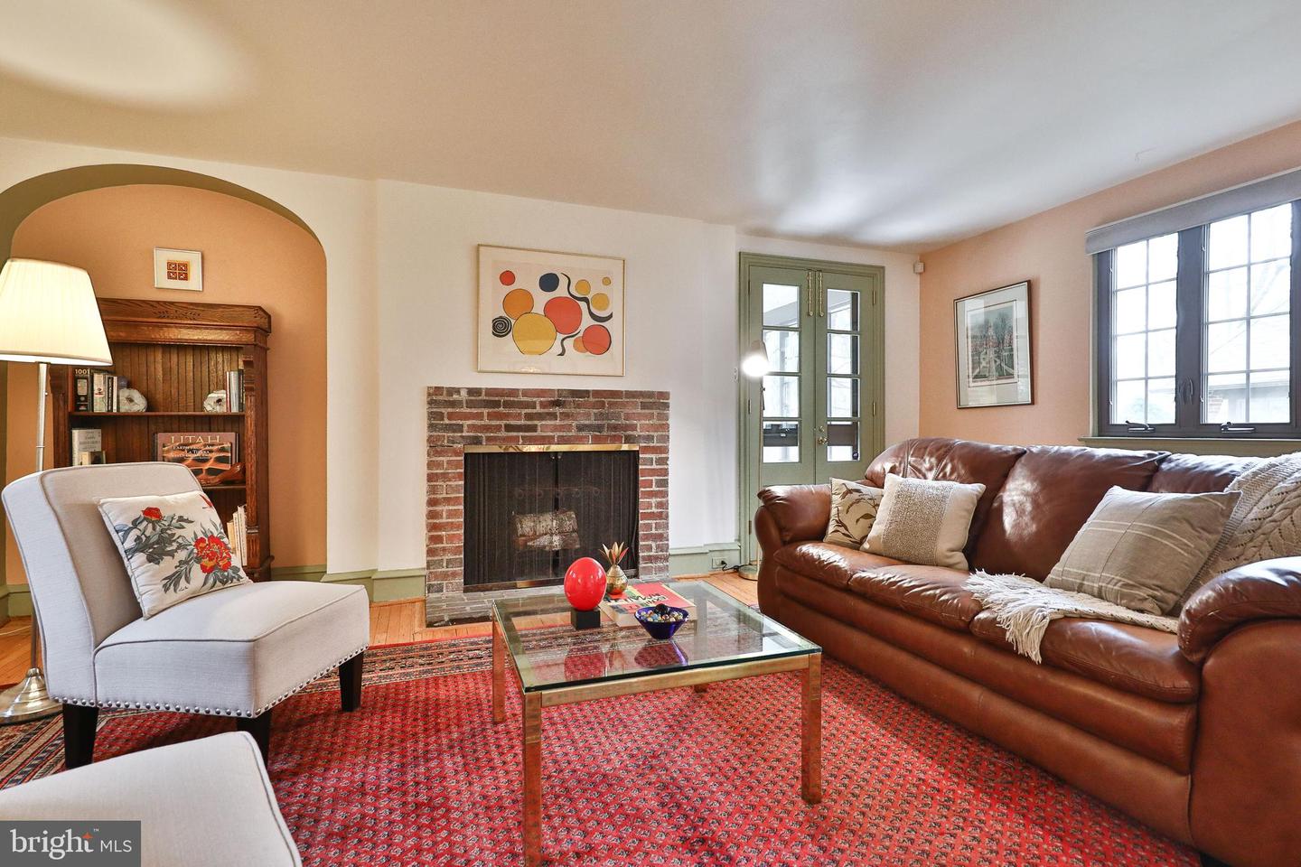 3405 Warden Dr