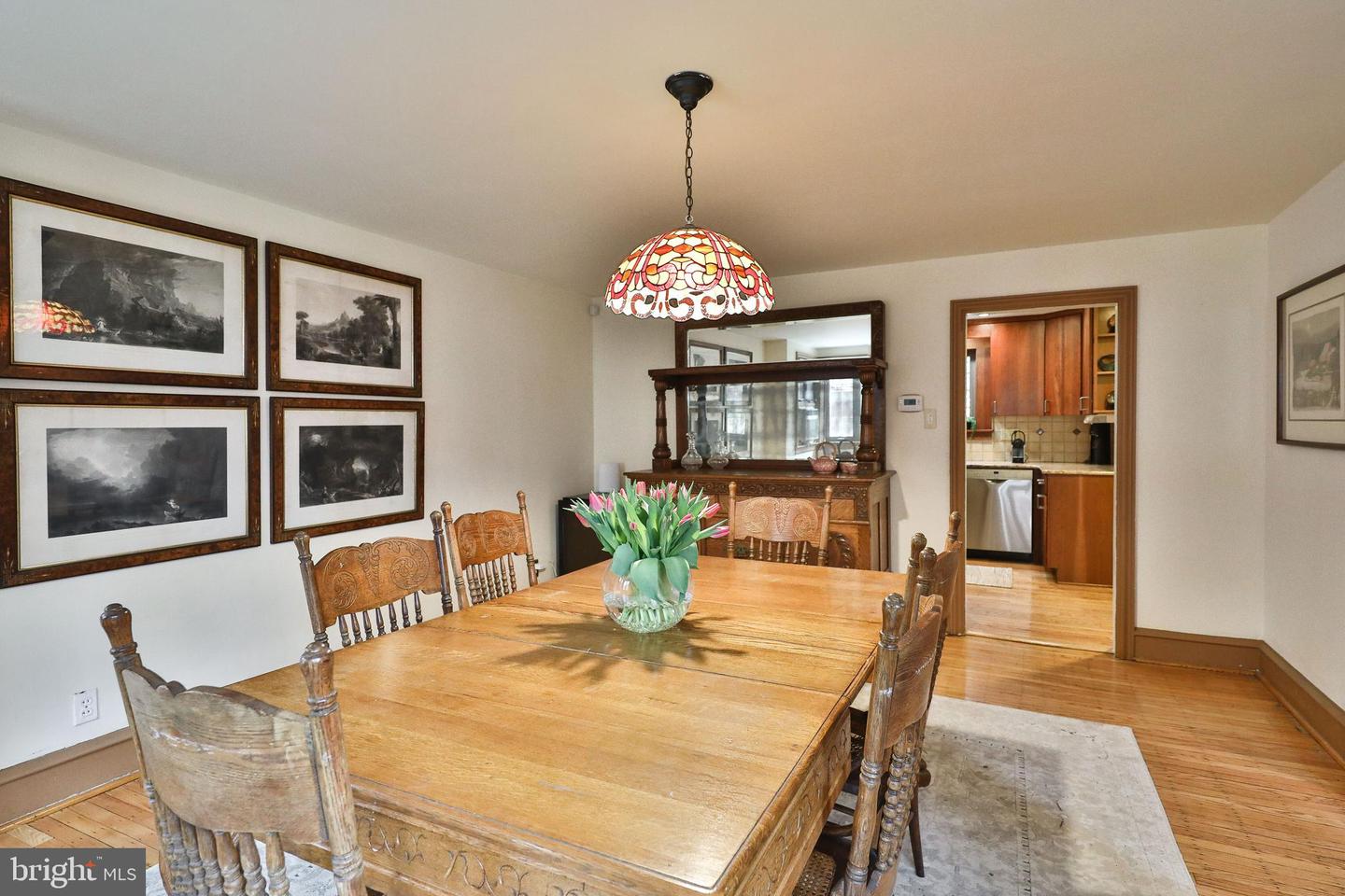 3405 Warden Dr