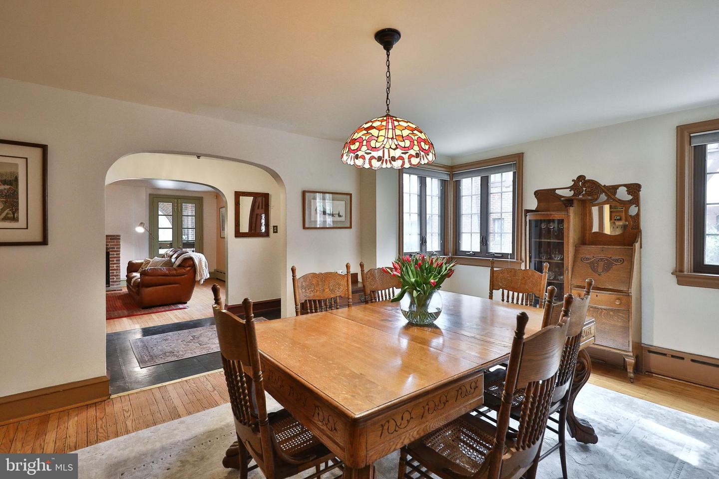 3405 Warden Dr