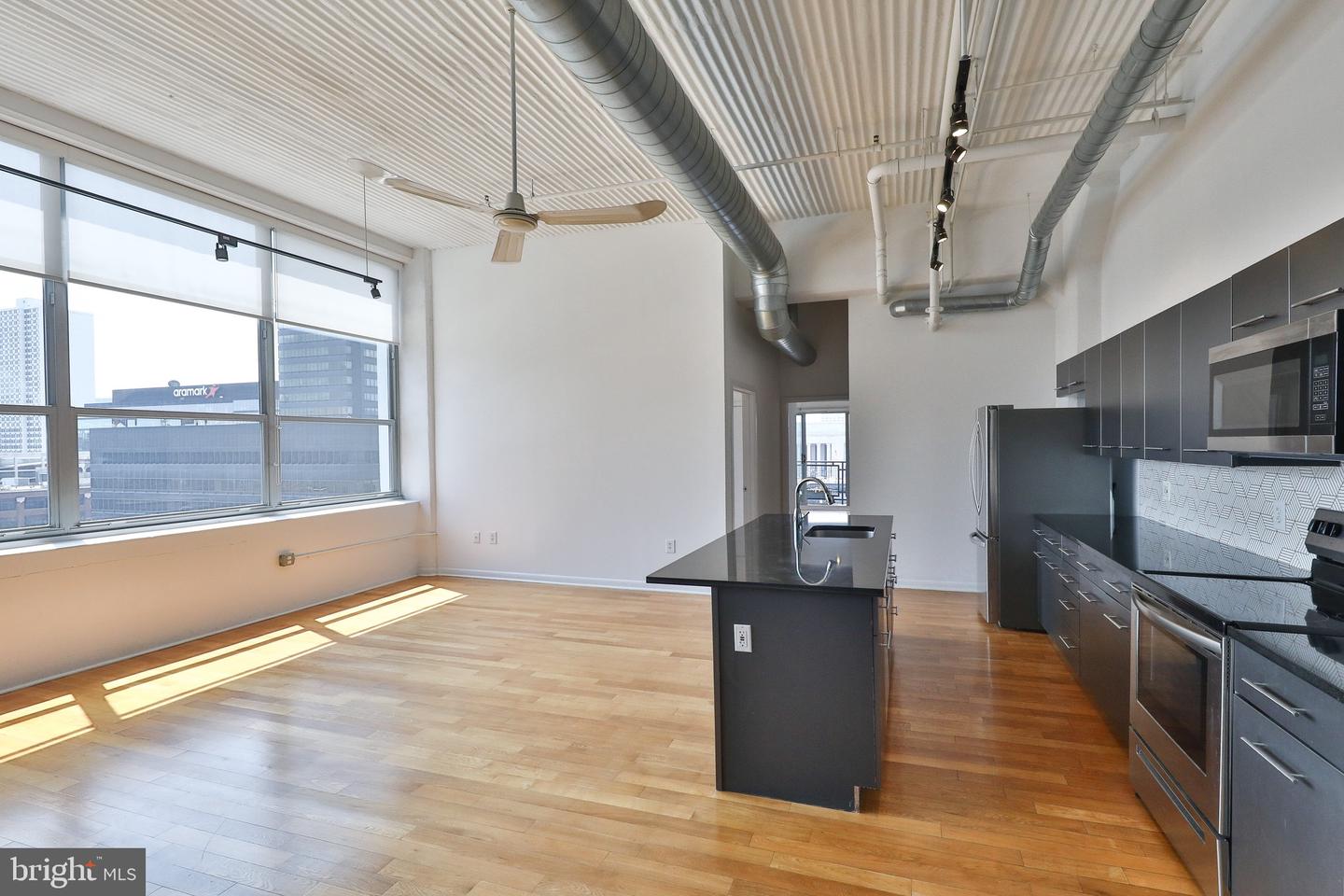 2200 Arch St #712