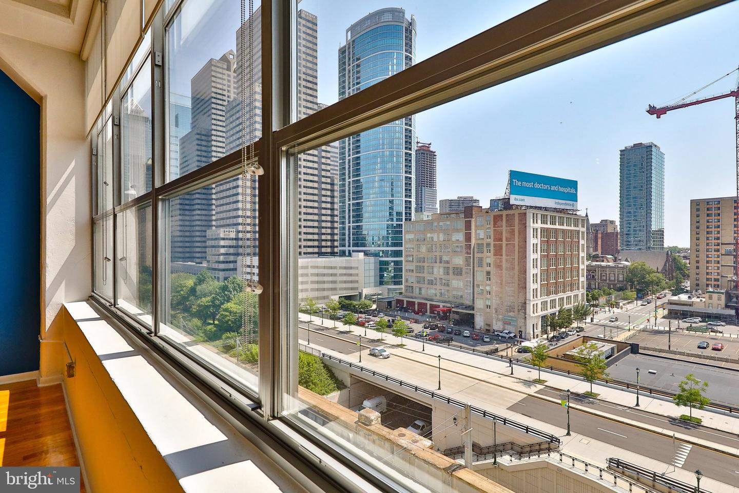 2200 Arch St #712
