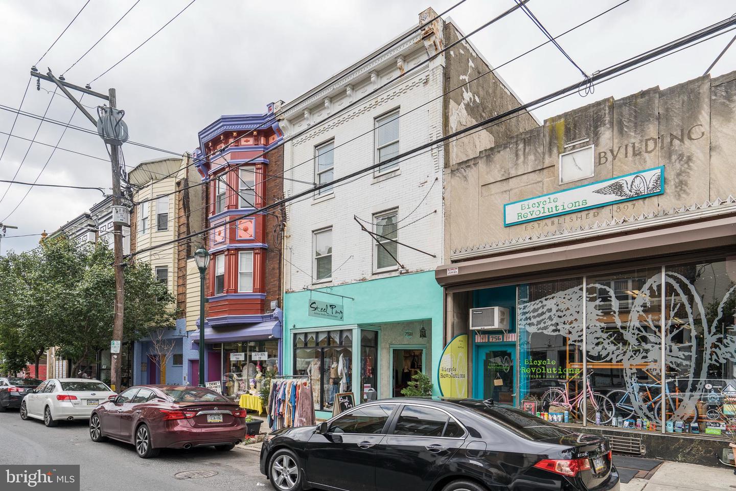 758 S 4th St