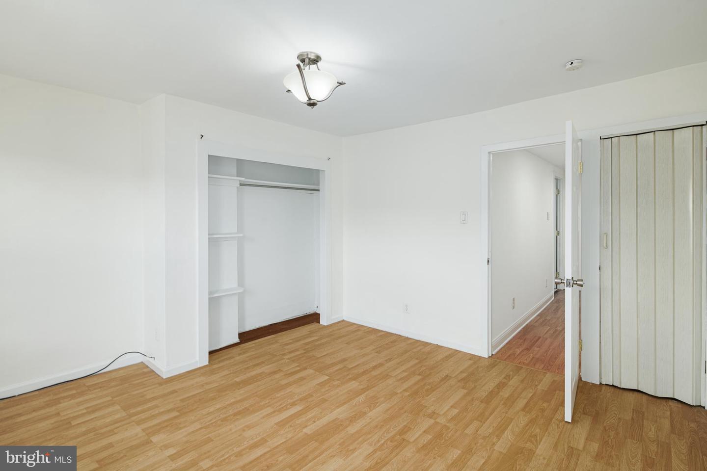 1229 Emily St