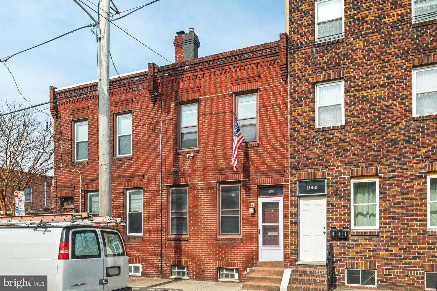 1908 S 4th St