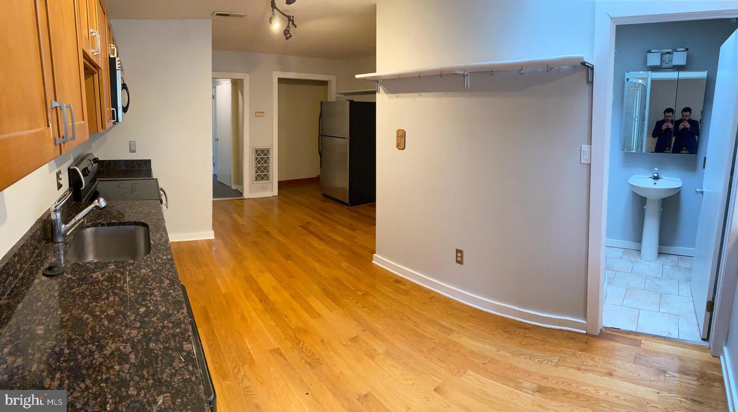 1550 E Montgomery Ave