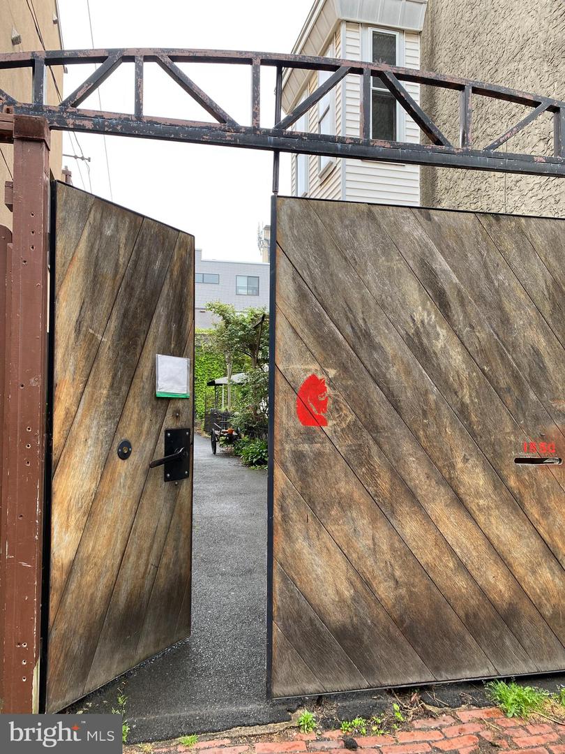 1550 E Montgomery Ave