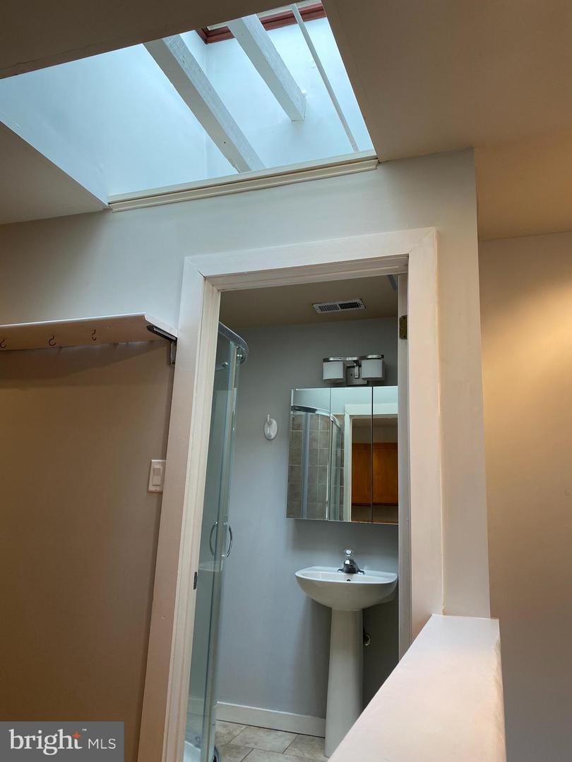 1550 E Montgomery Ave