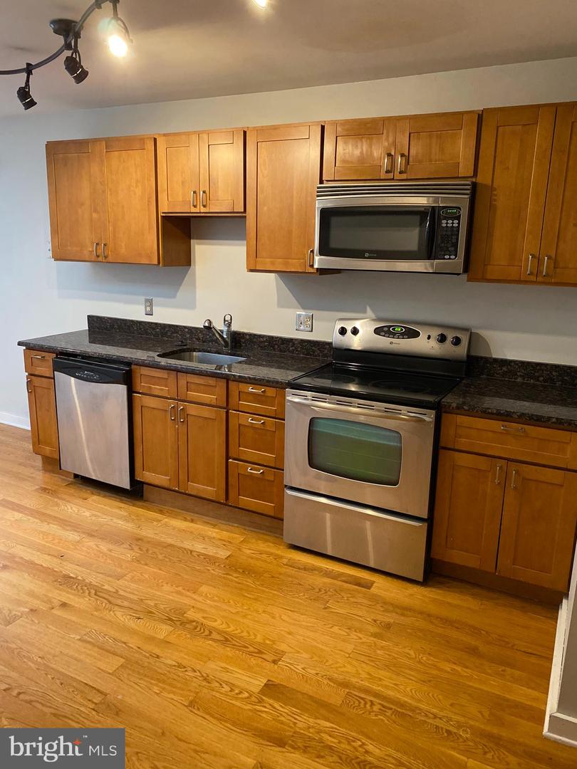 1550 E Montgomery Ave